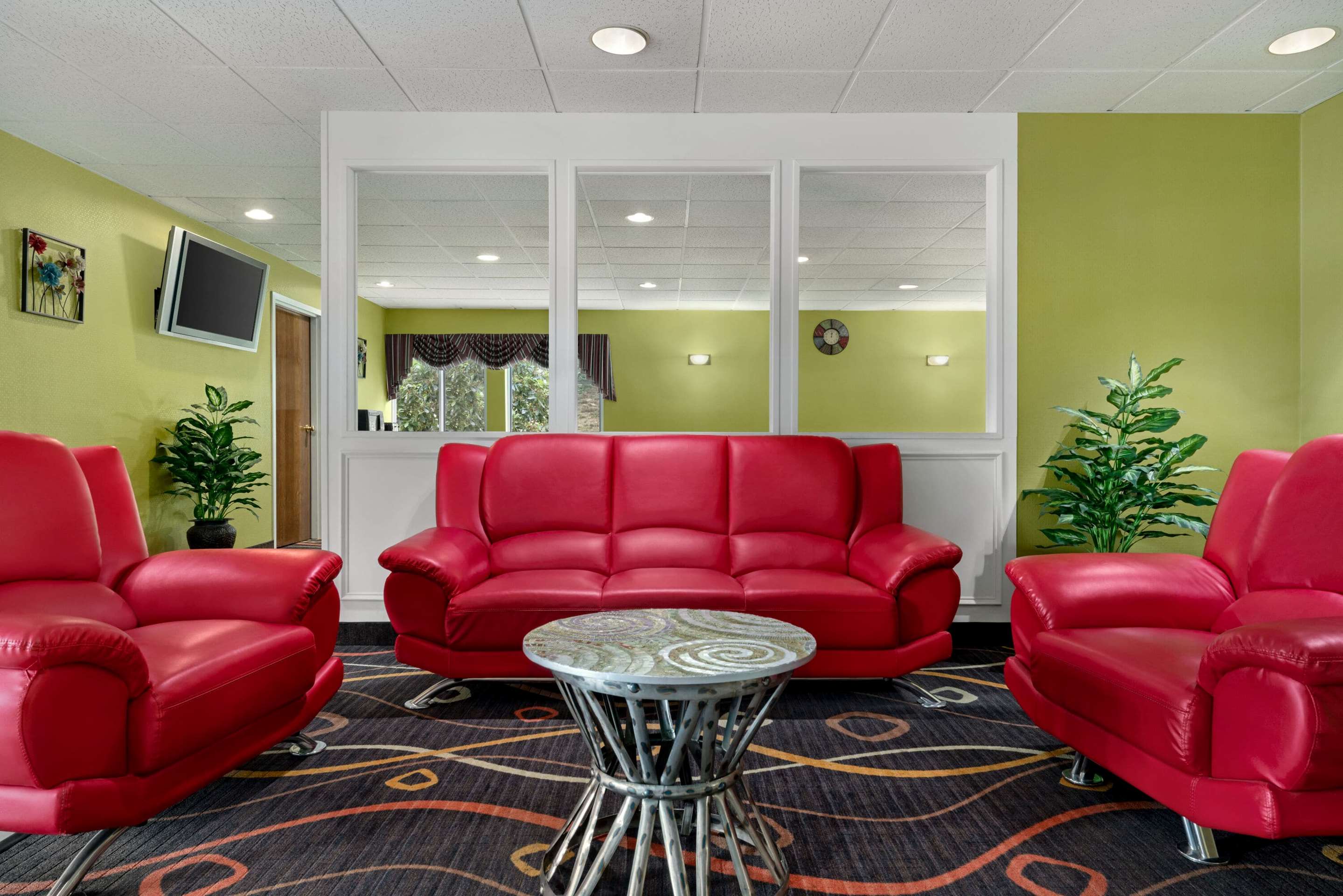 Lobby | Baymont by Wyndham North Dartmouth