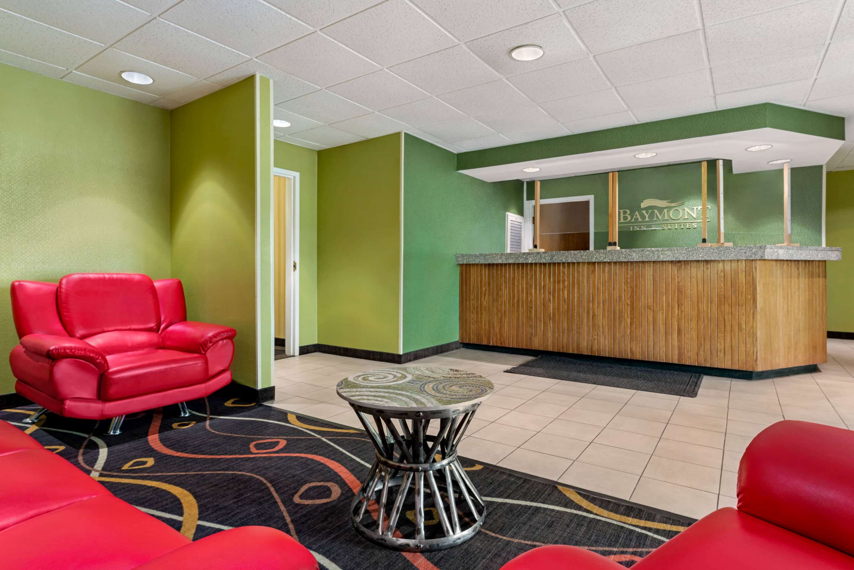 Lobby | Baymont by Wyndham North Dartmouth
