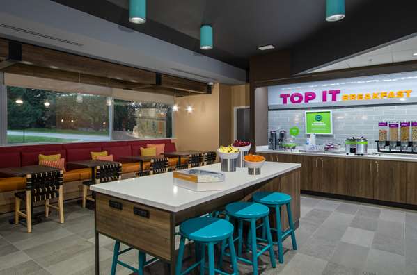 Amenities - Tru by Hilton Hotel Airport Columbus - I-670, Exit 9