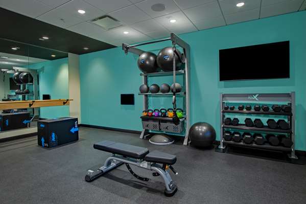 Fitness/ Exercise Room - Tru by Hilton Hotel Airport Columbus - I-670, Exit 9