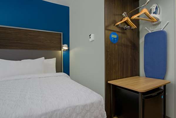  - Tru by Hilton Hotel Airport Columbus - I-670, Exit 9