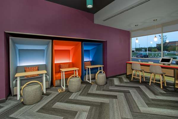 Conference Area - Tru by Hilton Hotel Airport Columbus - I-670, Exit 9