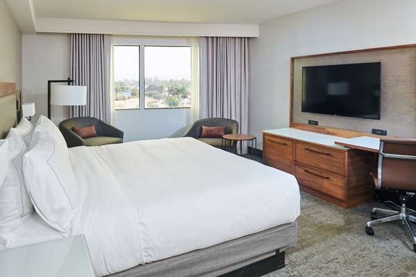  - DoubleTree by Hilton Hotel Fullerton