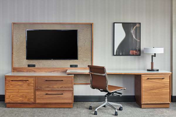  - DoubleTree by Hilton Hotel Fullerton