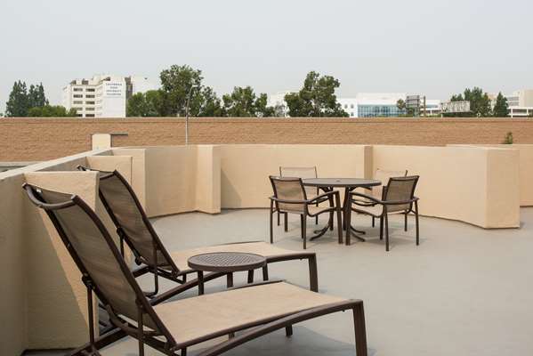  - DoubleTree by Hilton Hotel Fullerton