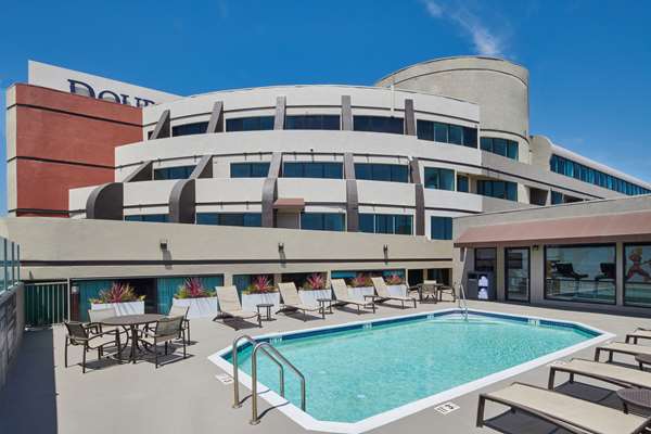 Pool - DoubleTree by Hilton Hotel Fullerton