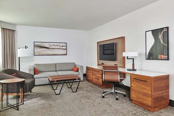  - DoubleTree by Hilton Hotel Fullerton