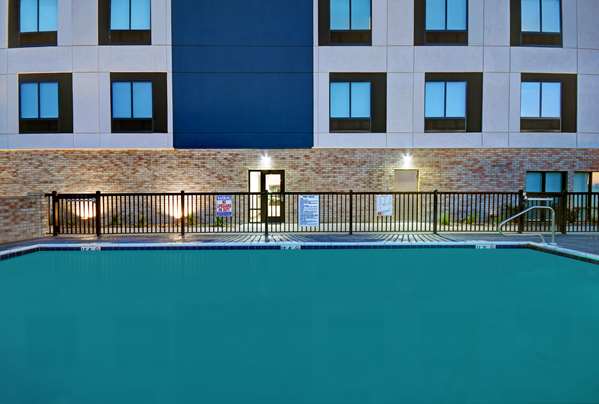 Pool - Hampton Inn South Midland - I-20, Exit 136