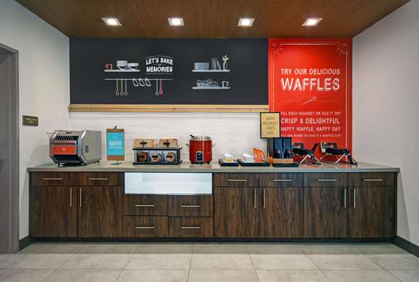 Amenities - Hampton Inn South Midland - I-20, Exit 136