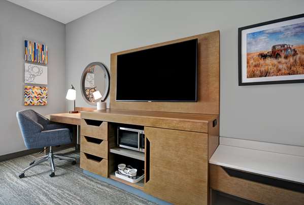  - Hampton Inn South Midland - I-20, Exit 136