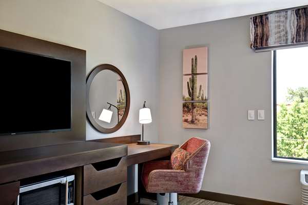  - Hampton Inn South Santa Fe
