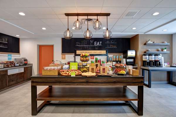 Amenities - Hampton Inn South Santa Fe