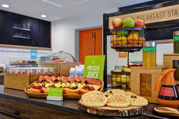 Amenities - Hampton Inn South Santa Fe