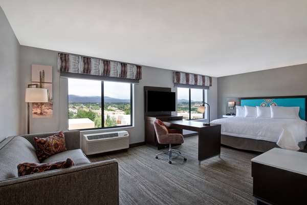  - Hampton Inn South Santa Fe