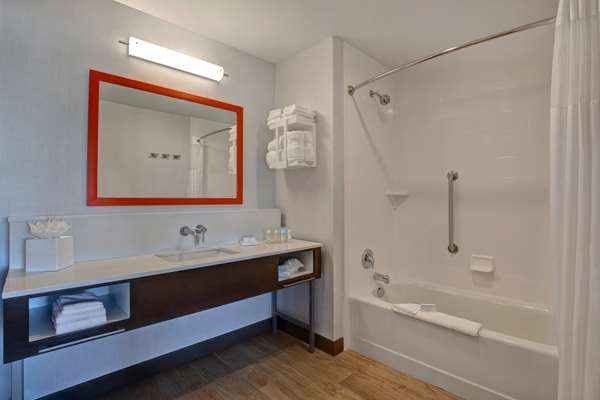  - Hampton Inn South Santa Fe