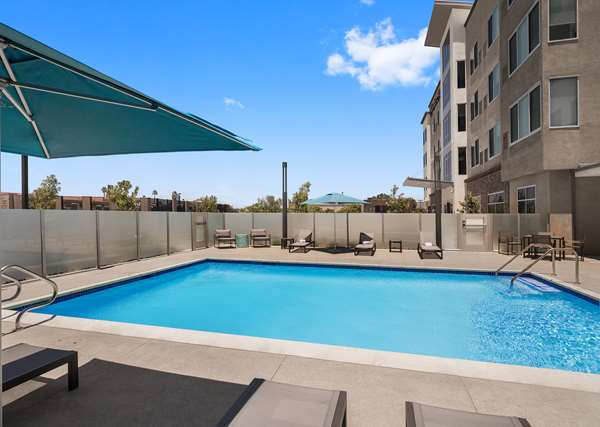 Pool - Hampton Inn & Suites El Cajon