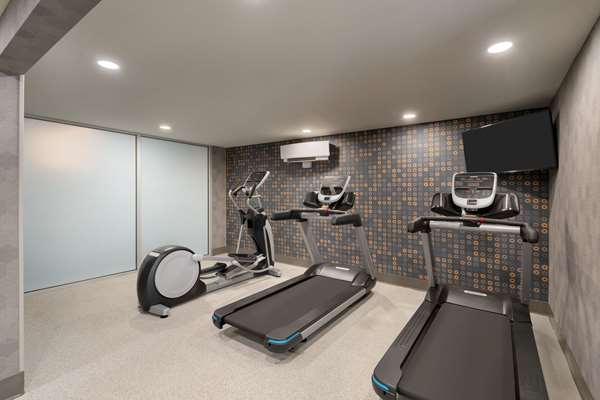 Fitness/ Exercise Room - La Quinta Inns & Suites Springfield - I-5, Exit 195