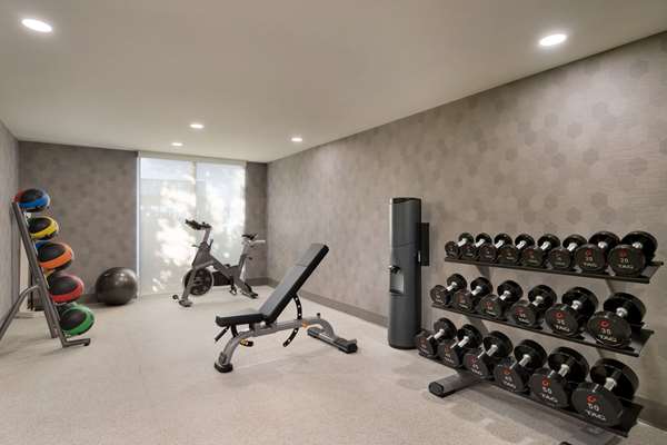 Fitness/ Exercise Room - La Quinta Inns & Suites Springfield - I-5, Exit 195
