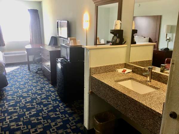  - SureStay Hotel by Best Western Weimar - I-10, Exit 682