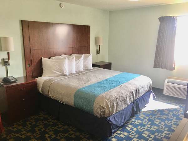  - SureStay Hotel by Best Western Weimar - I-10, Exit 682