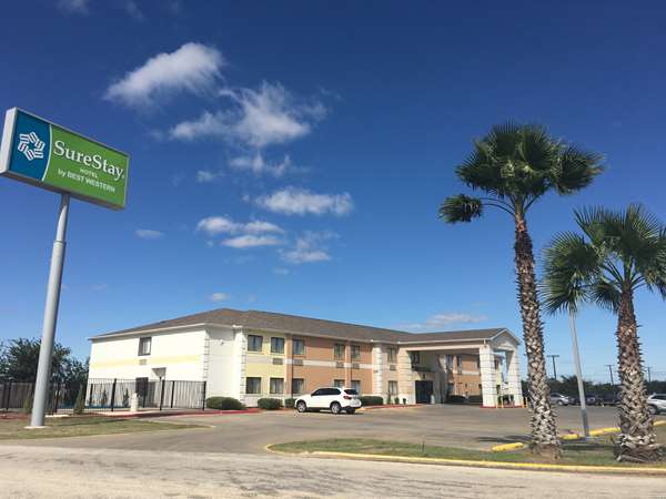Exterior view - SureStay Hotel by Best Western Weimar - I-10, Exit 682