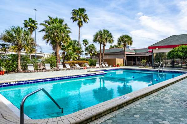 Pool - Quality Inn North Lakeland - I-4, Exit 32