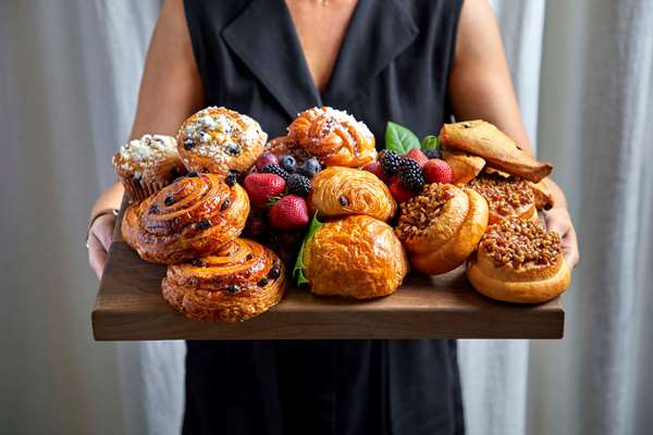 Restaurant - Ambassador Hotel Downtown Chicago