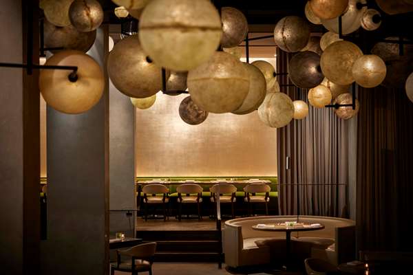 Restaurant - Ambassador Hotel Downtown Chicago