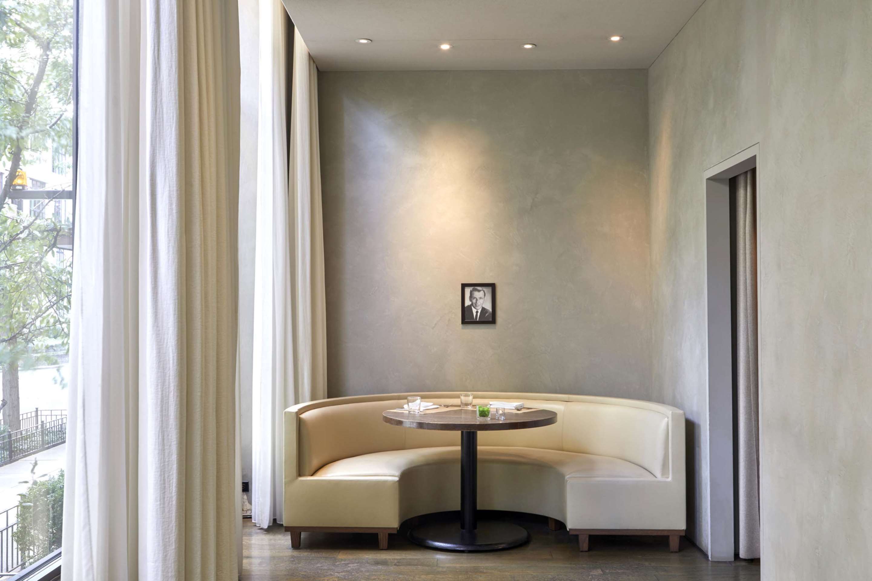 Restaurant | Ambassador Chicago, part of JdV by Hyatt