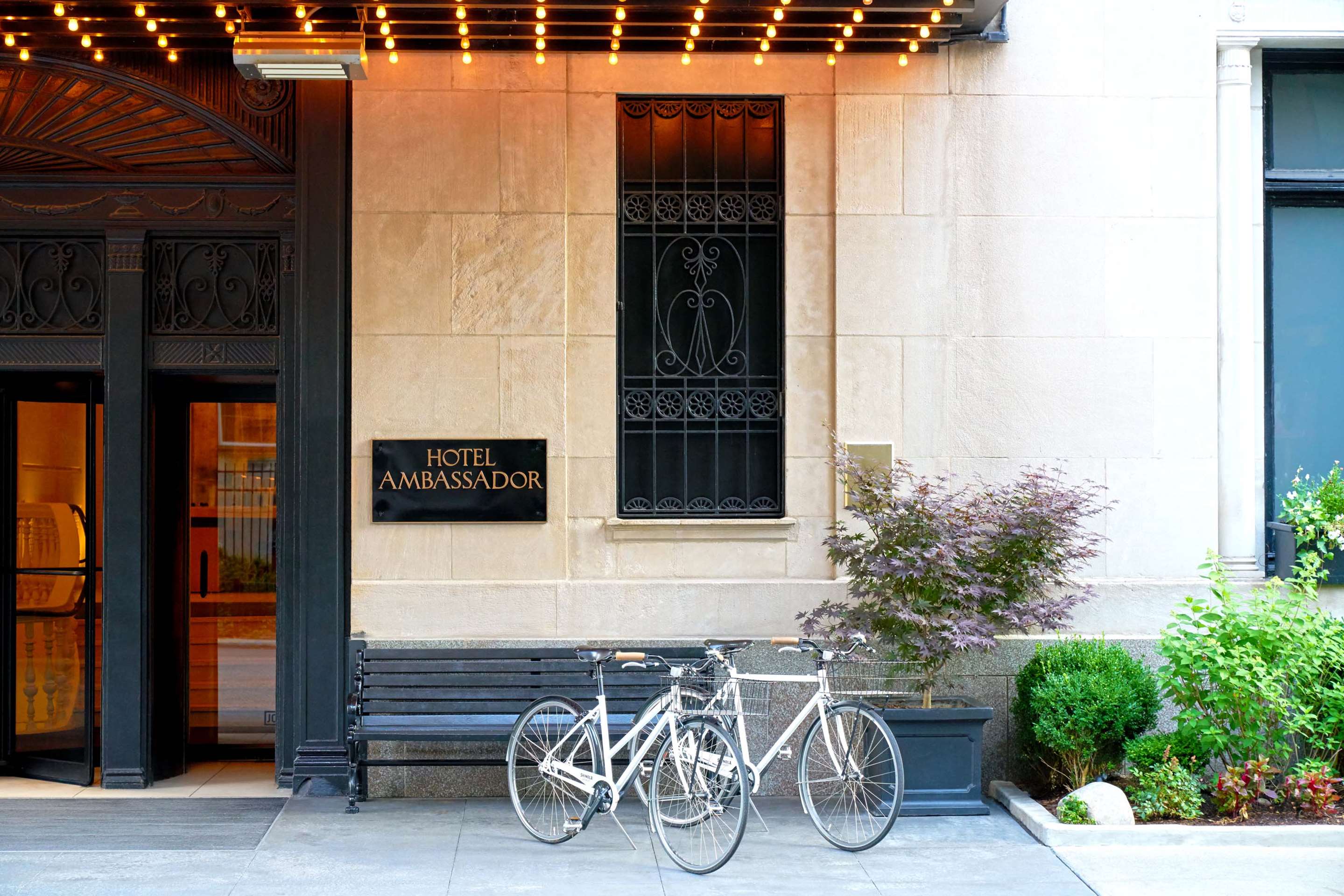 Exterior | Ambassador Chicago, part of JdV by Hyatt