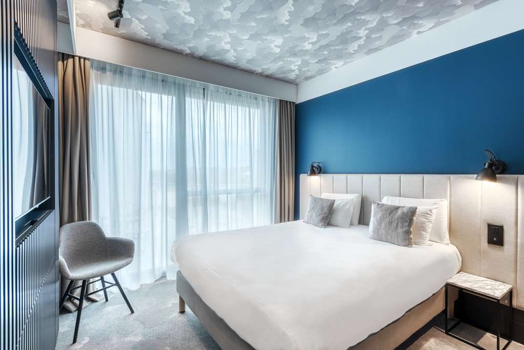 KYRIAD LYON OUEST - LIMONEST-guestroom-Guest Room,On-Site.jpg