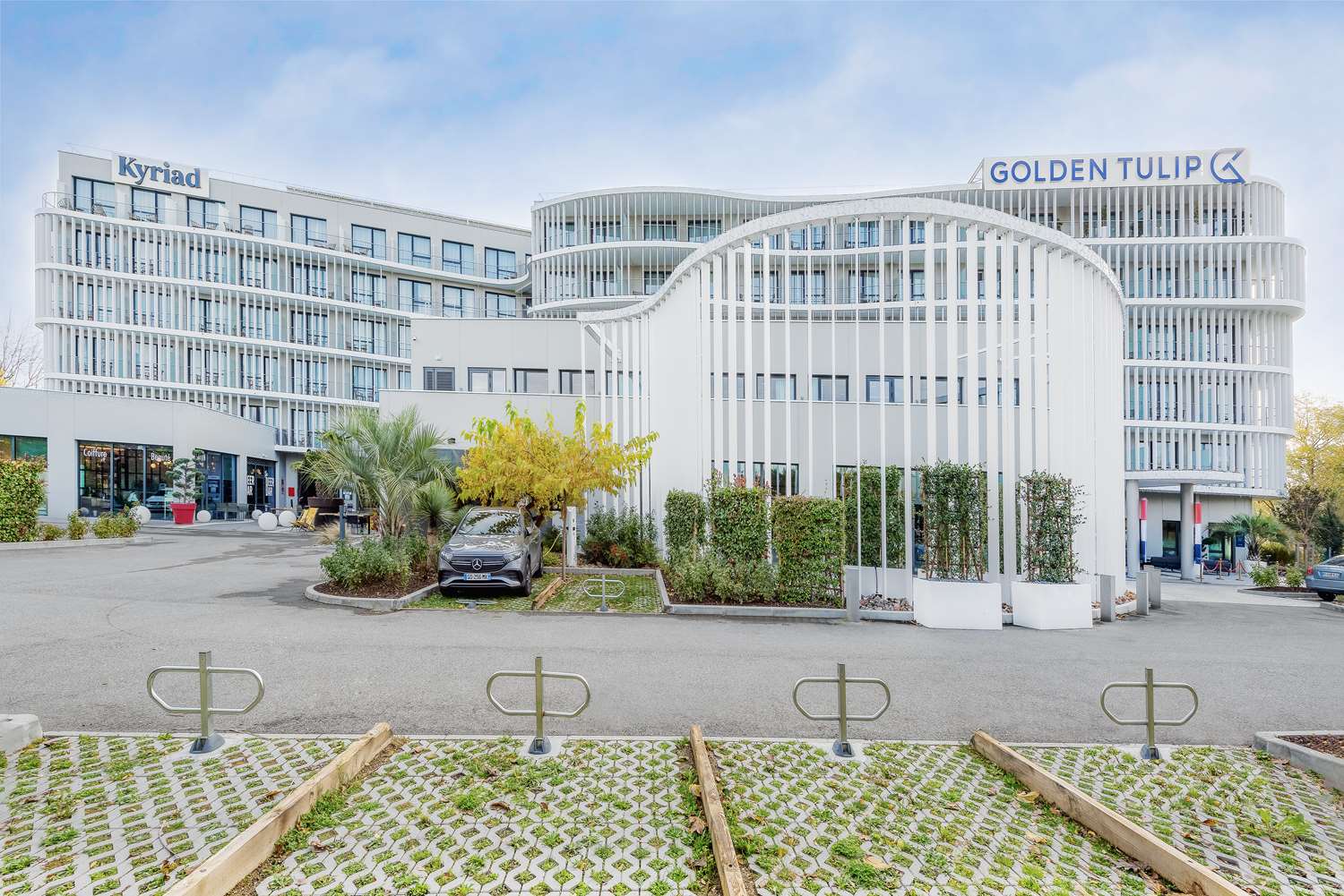 HÔTEL KYRIAD LYON OUEST - LIMONEST - GoldenTulipKyriad
