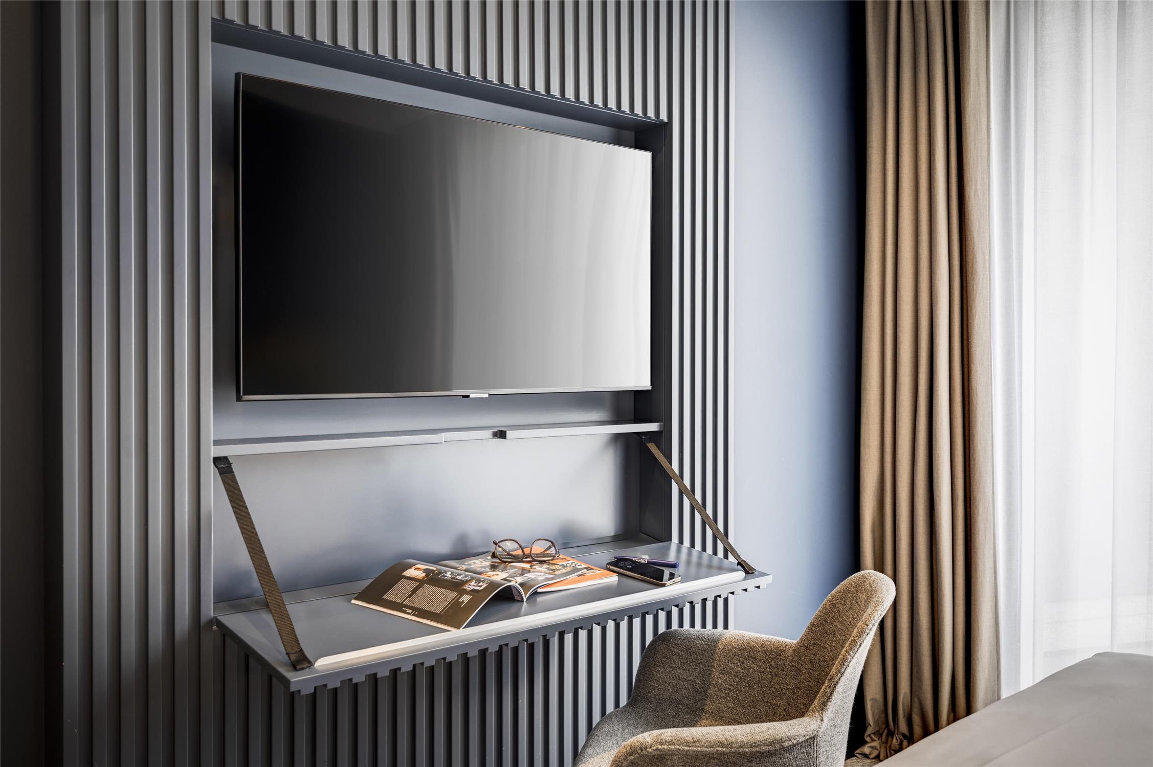 HOTEL KYRIAD LYON OUEST - LIMONEST - CHAMBRES - BUREAU