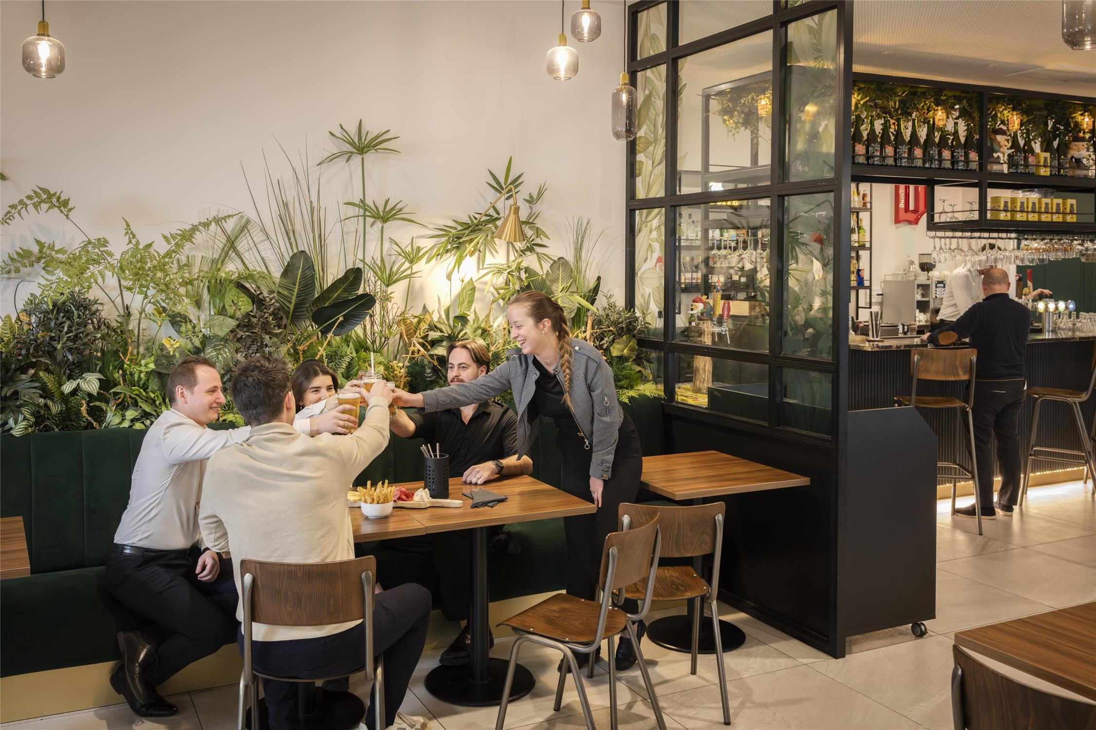 HOTEL KYRIAD LYON OUEST - LIMONEST - APERITIF