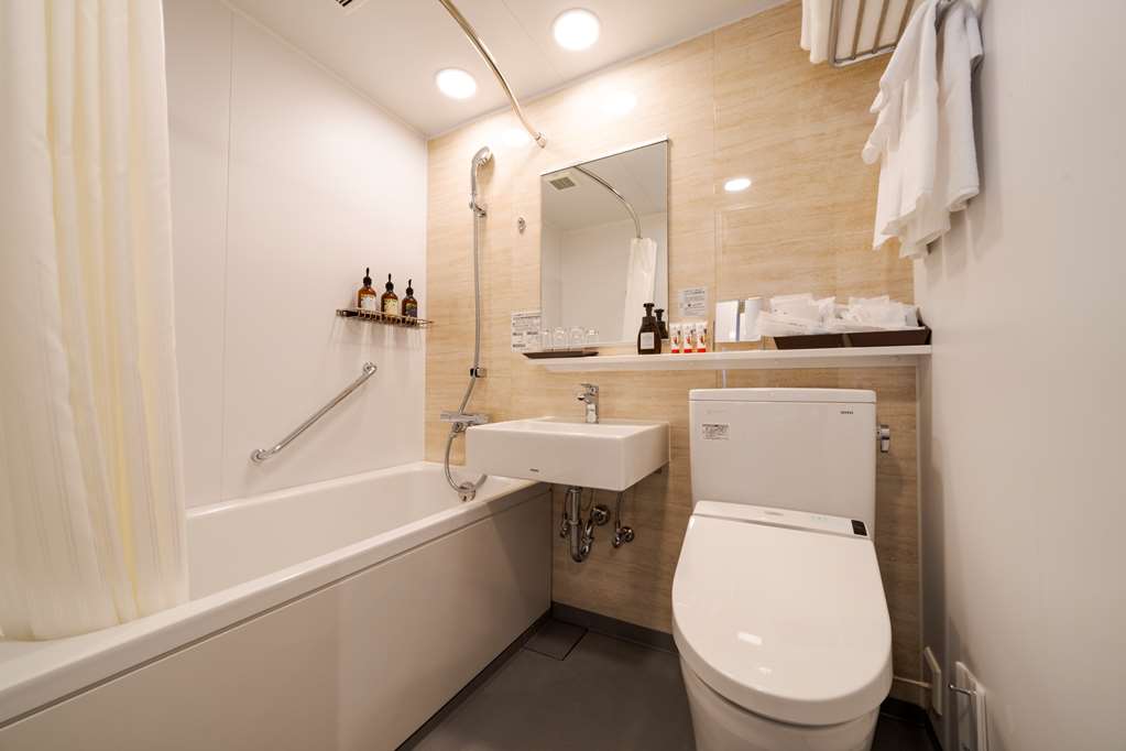 Best Western Plus Fukuoka Tenjin-minami-guestroom-Guest Room,Bathroom,On-Site.jpg