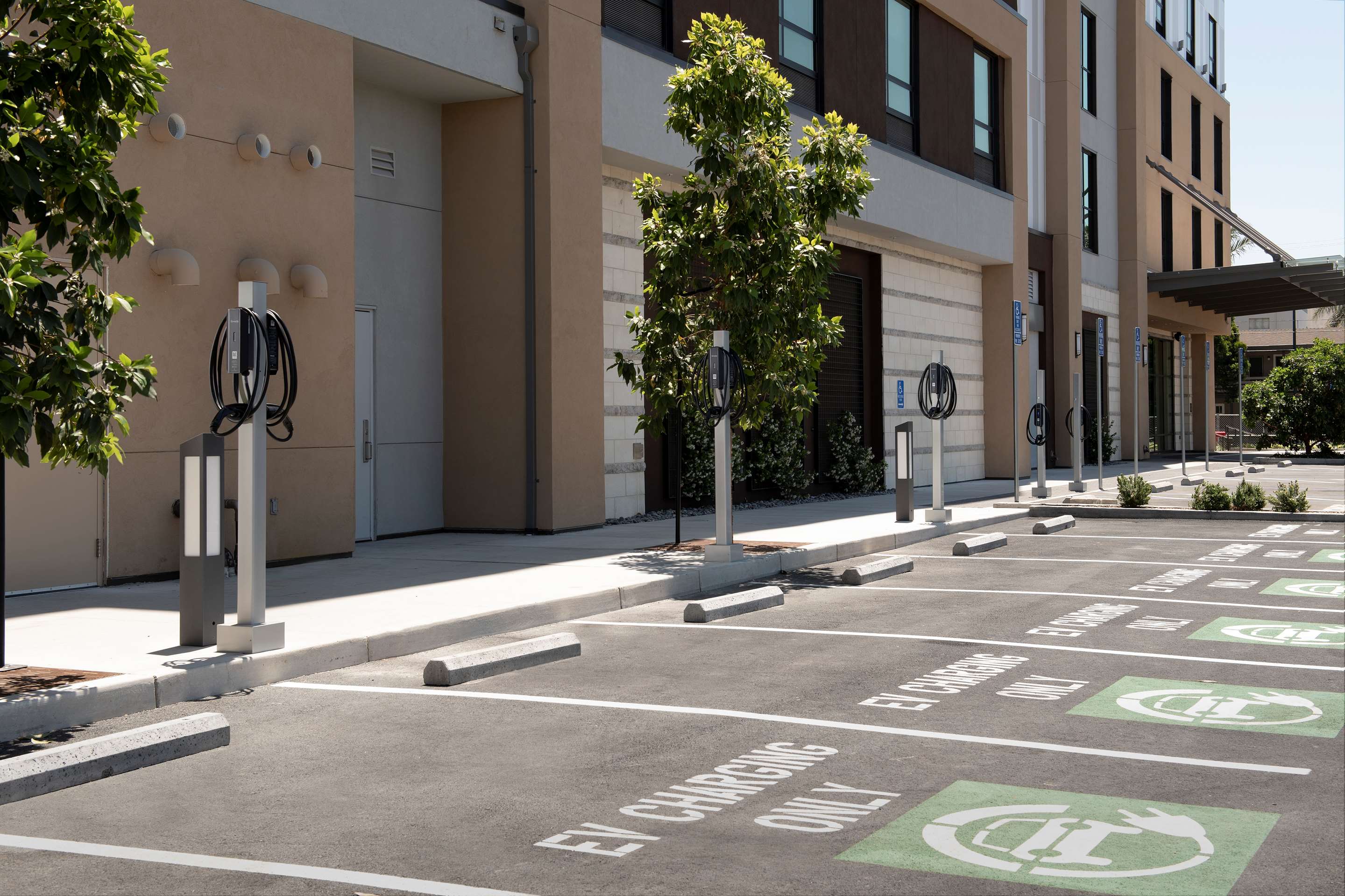 Exterior | Hilton Garden Inn San Jose Airport