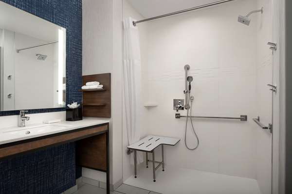  - Hilton Garden Inn Airport San Jose - I-880, Exit 4A