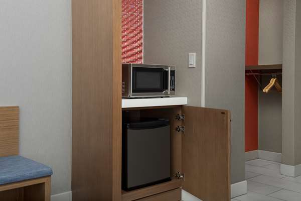  - Hilton Garden Inn Airport San Jose - I-880, Exit 4A