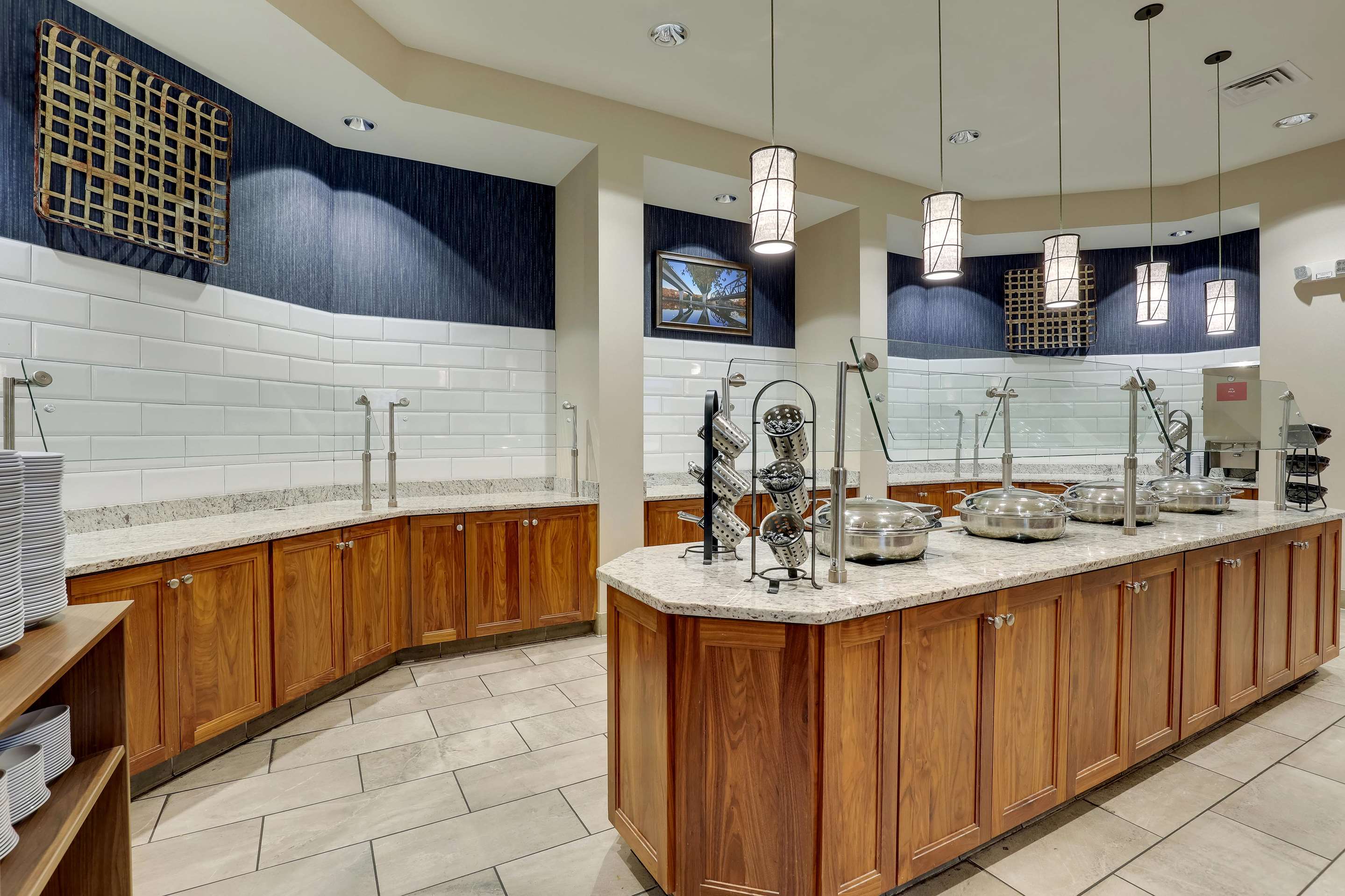 Serving Line | Drury Inn & Suites Lafayette IN