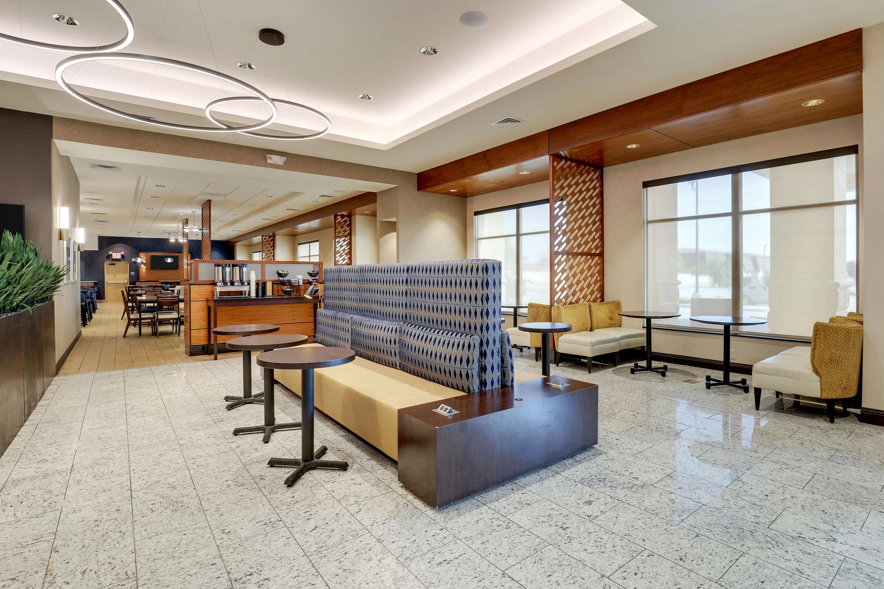 Lobby | Drury Inn & Suites Lafayette IN