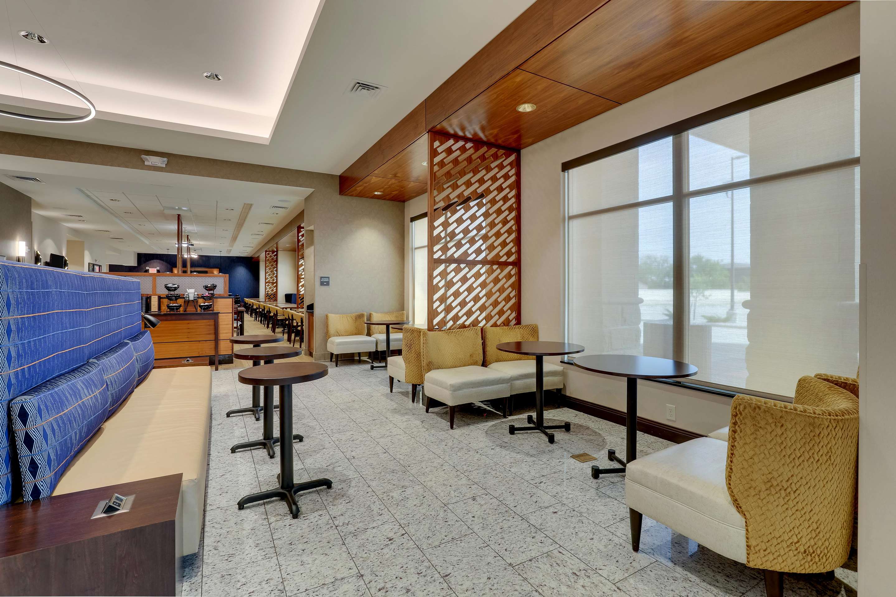 Lobby | Drury Inn & Suites Lafayette IN