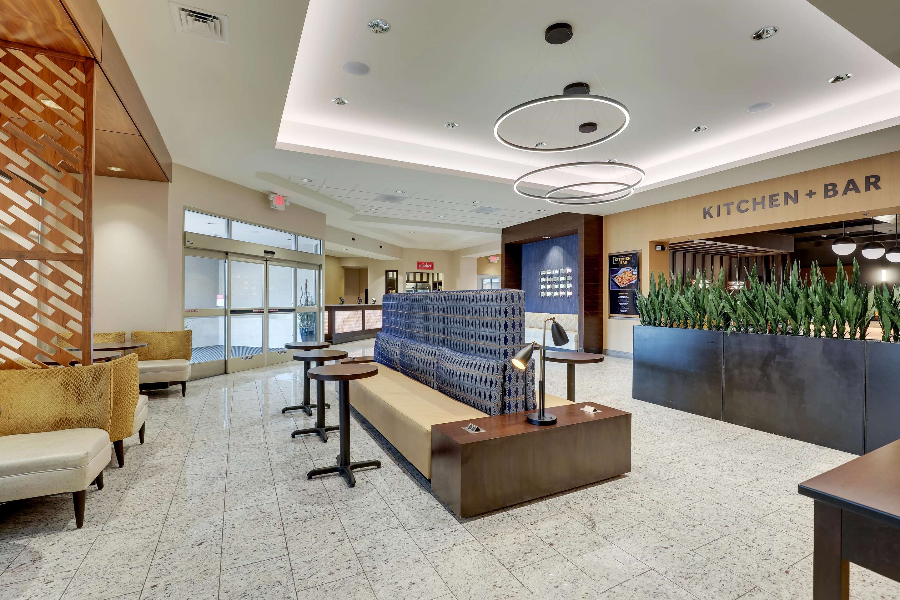 Lobby | Drury Inn & Suites Lafayette IN