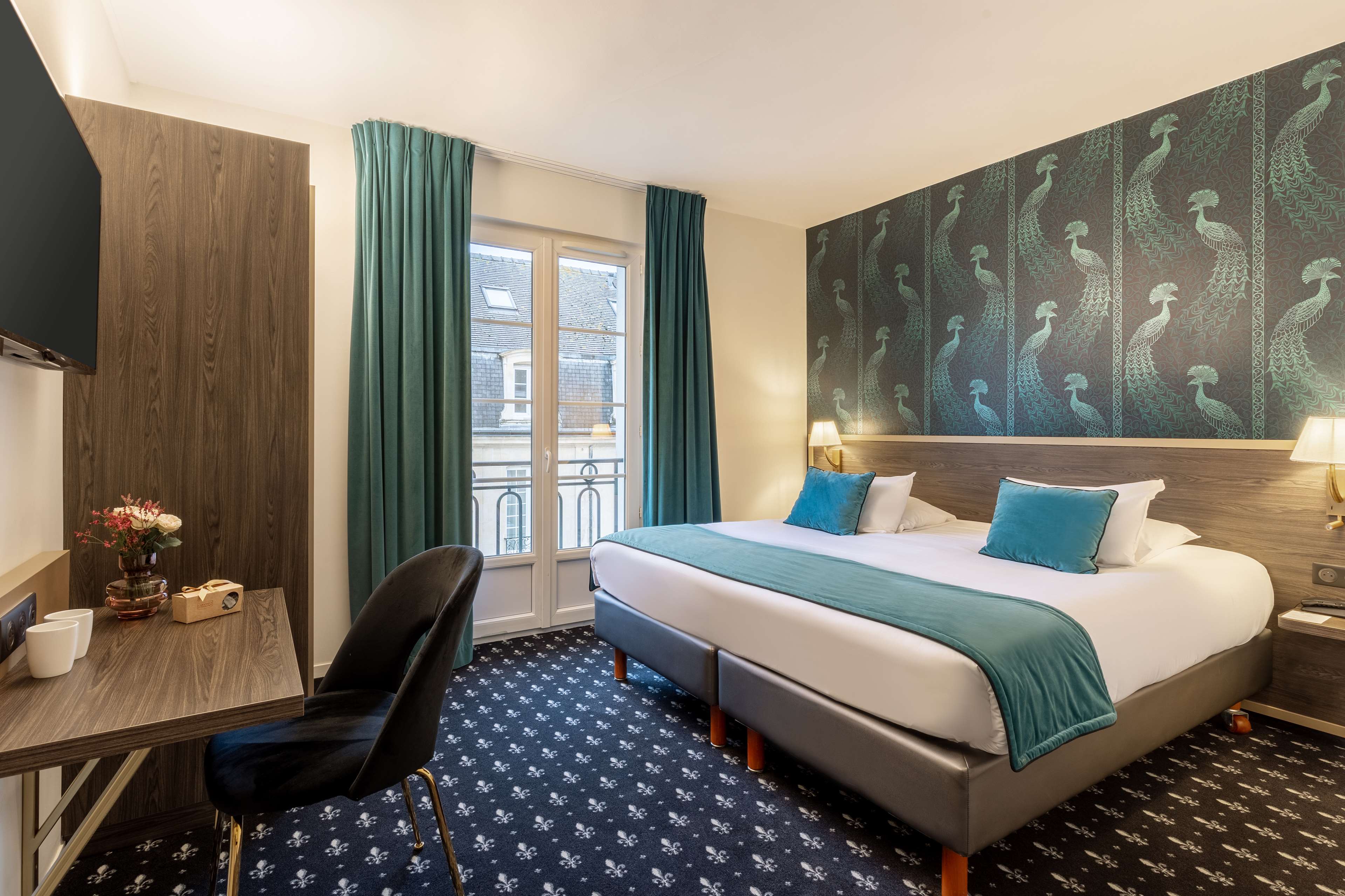 Best Western Royal Hotel Caen Room Type - 1 King Bed, Non-Smoking, Superior Room, View Of The Square, Twin On Request Best Western Royal Hotel Caen Room Type - 1 King Bed, Non-Smoking, Superior Room, View Of The Square, Twin On Request