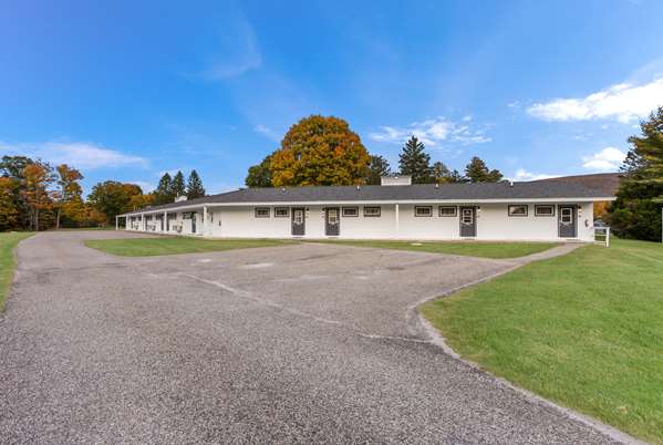 Exterior view - Palmer House Resort Manchester Center