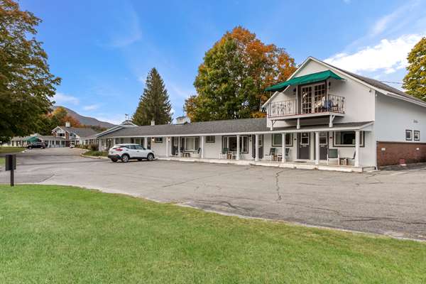 Exterior view - Palmer House Resort Manchester Center