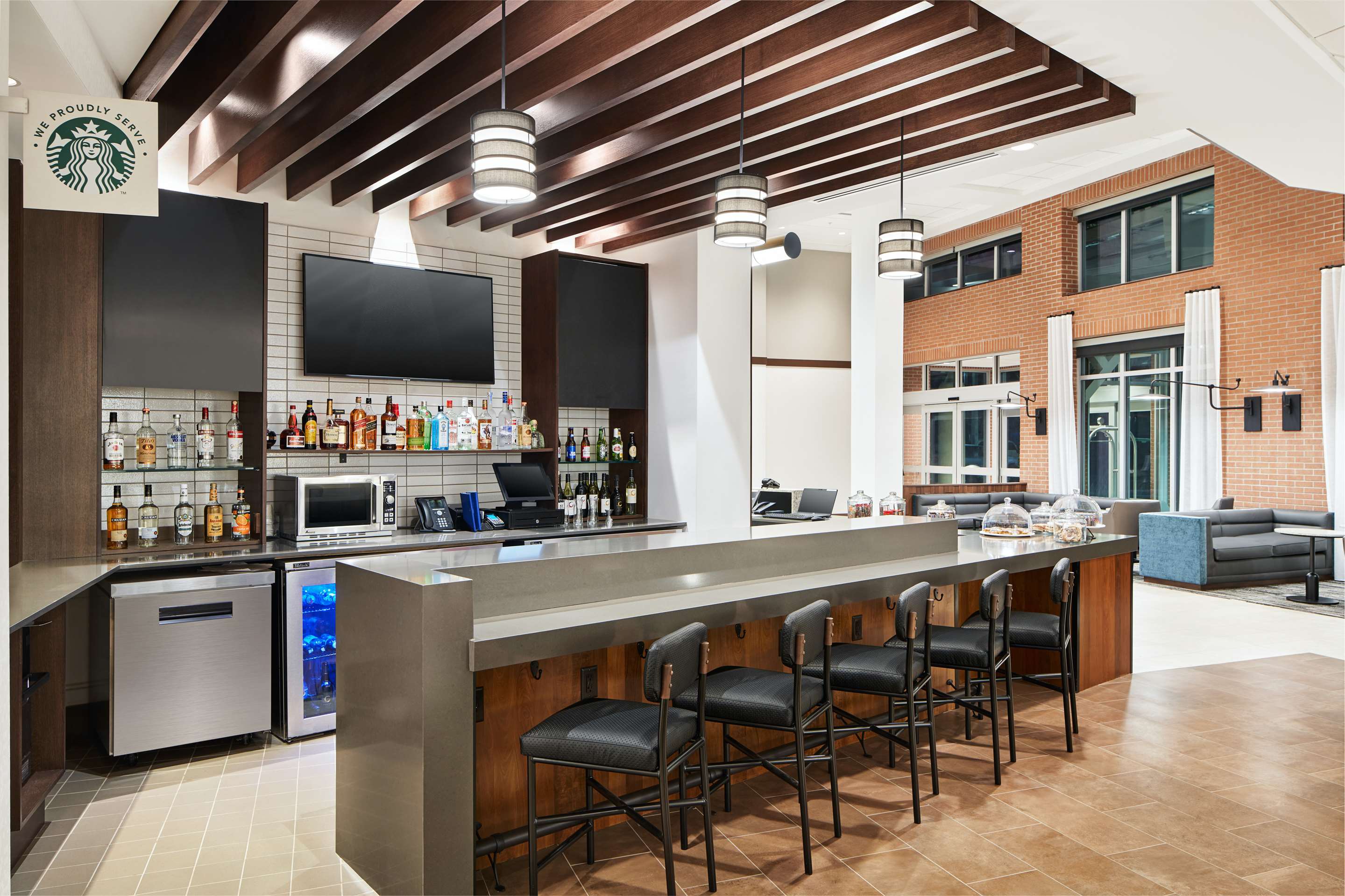 Bar Lounge | Hyatt Place Melbourne / Palm Bay / I-95