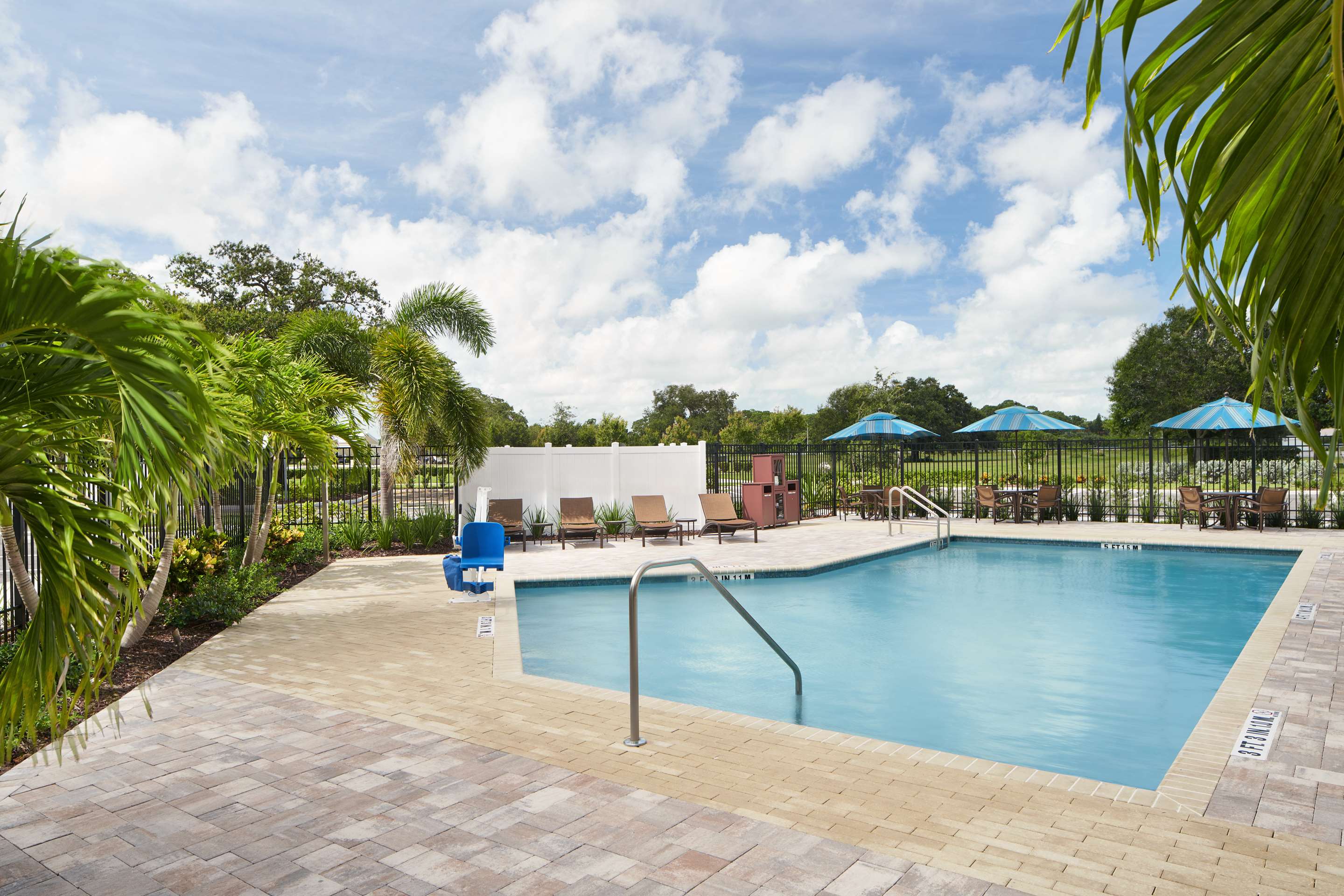 Pool | Hyatt Place Melbourne / Palm Bay / I-95
