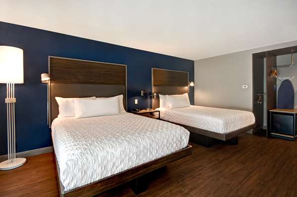  - Tru by Hilton Hotel Concord