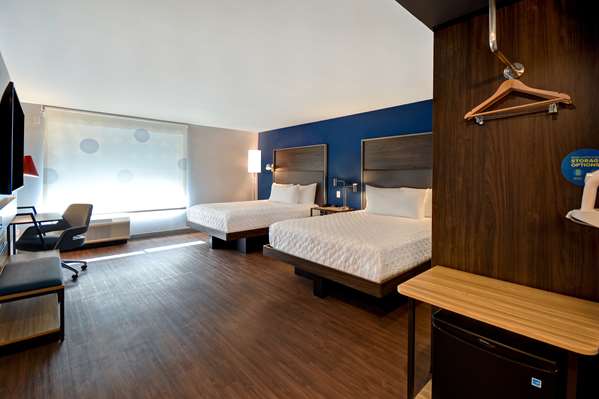  - Tru by Hilton Hotel Concord