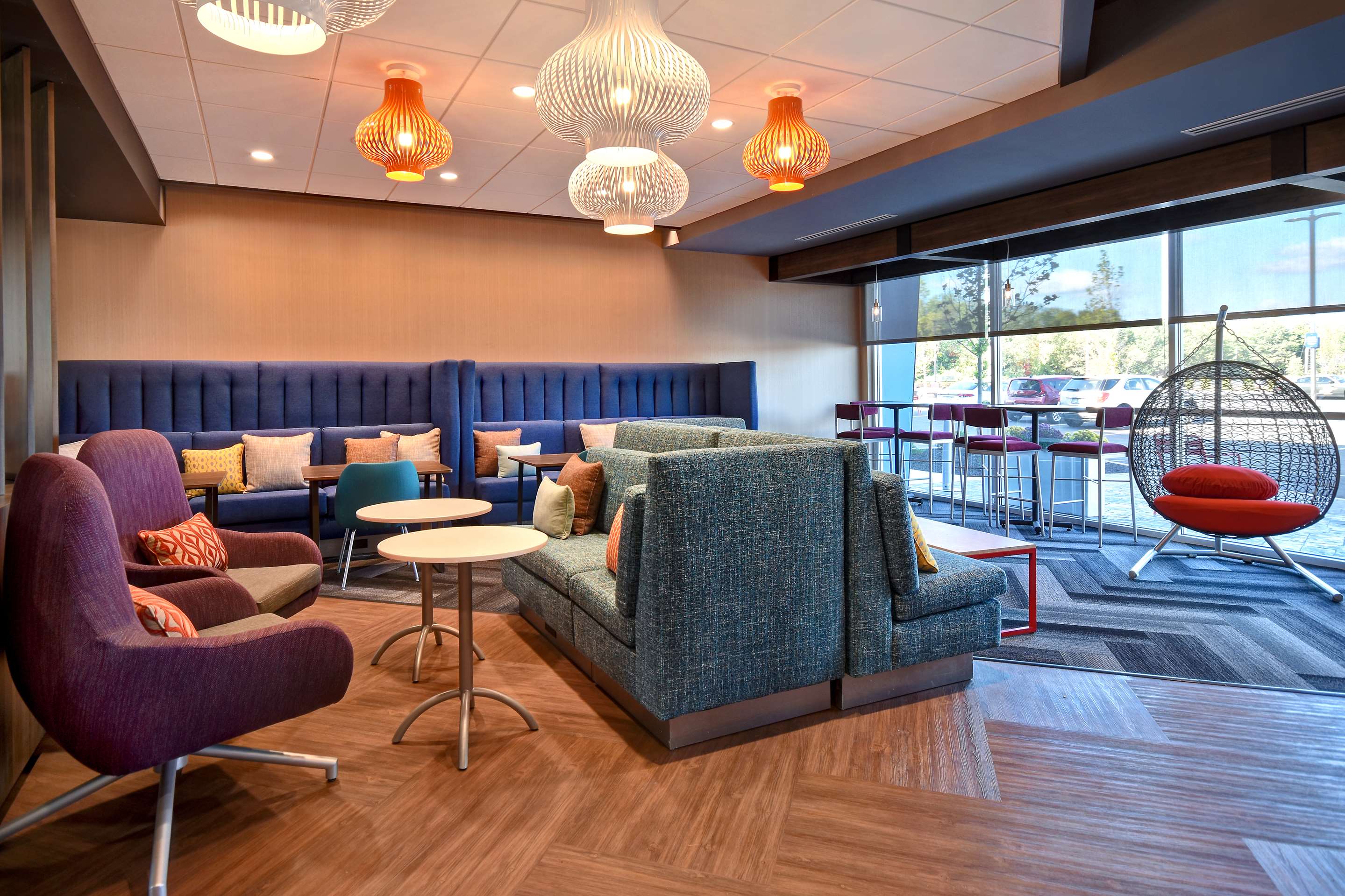 Lobby | Tru by Hilton Concord